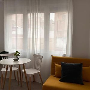 Cozy Studio In Tetuan - En 1/8